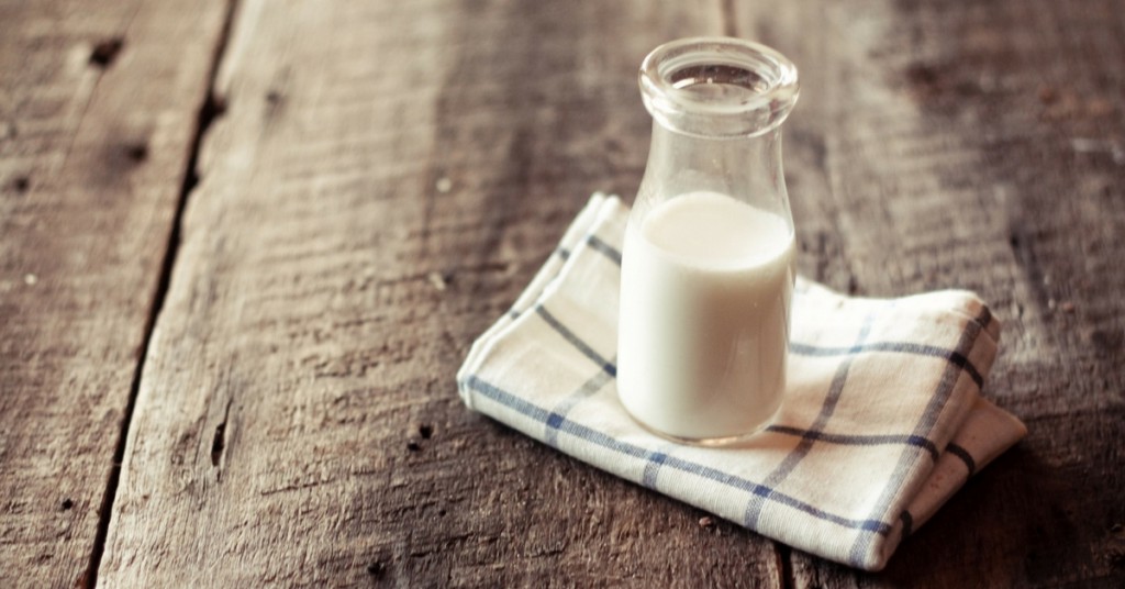 milk-home-remedies-for-fair-skin